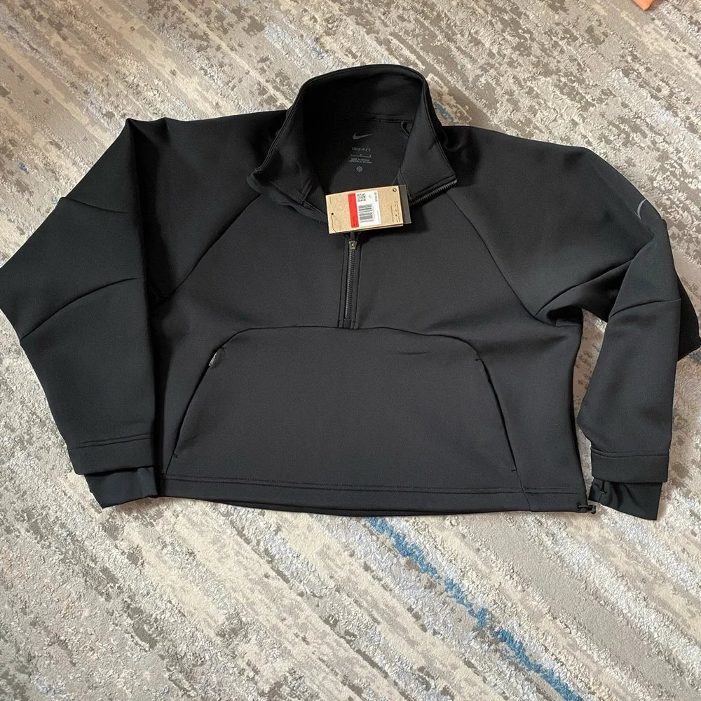 Nike Sustainable Materials
Nike Dri-FIT Prima
Women's 1/2-Zip Training Top - Picture 10 of 12